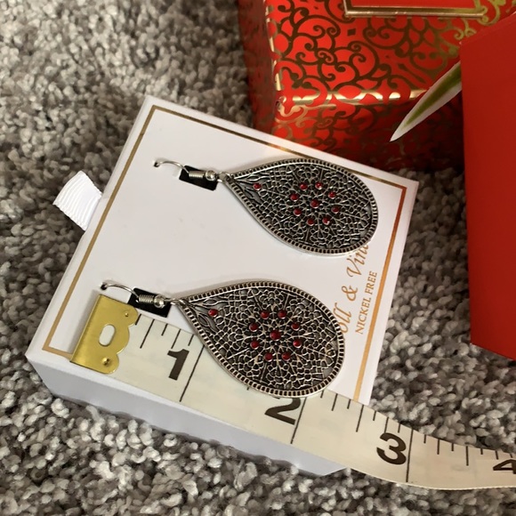 Teardrop Earrings - Picture 5 of 5